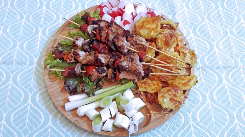 Frigărui cu porc și legume