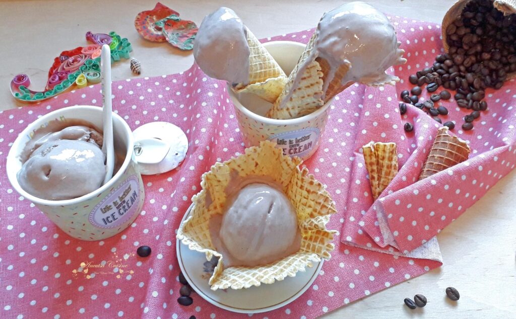 Înghețată cu rom, cacao și cafea