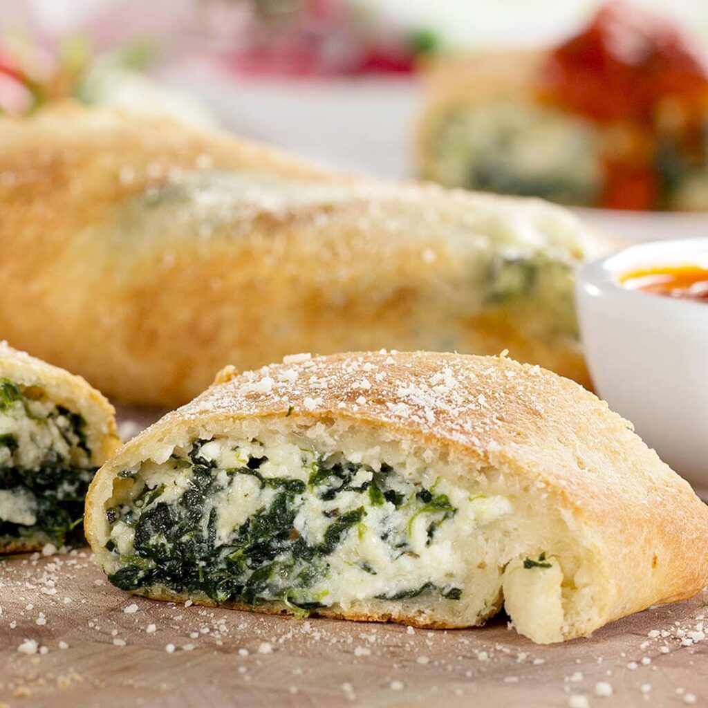 Ștrudel cu spanac și telemea de oaie