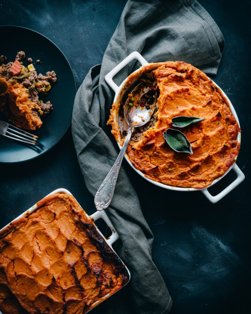 Placinta cu carne de vita si cartof dulce