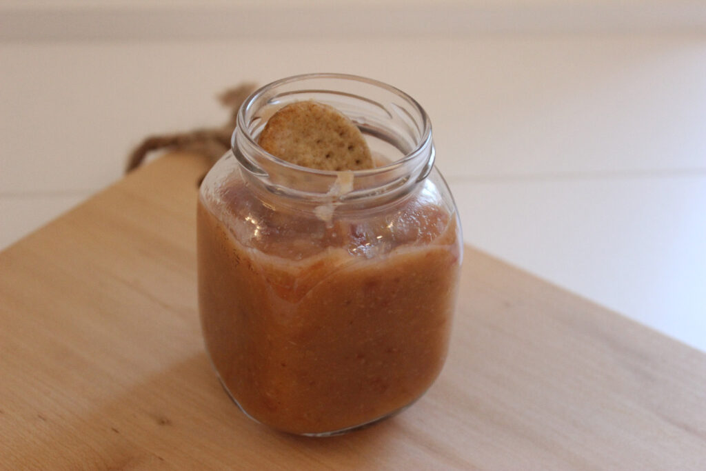 Piure din mere, prune si biscuit