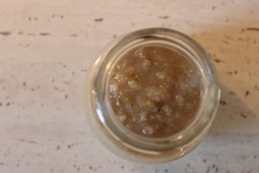 Piure din fulgi de ovaz fierti cu para rasa si scortisoara