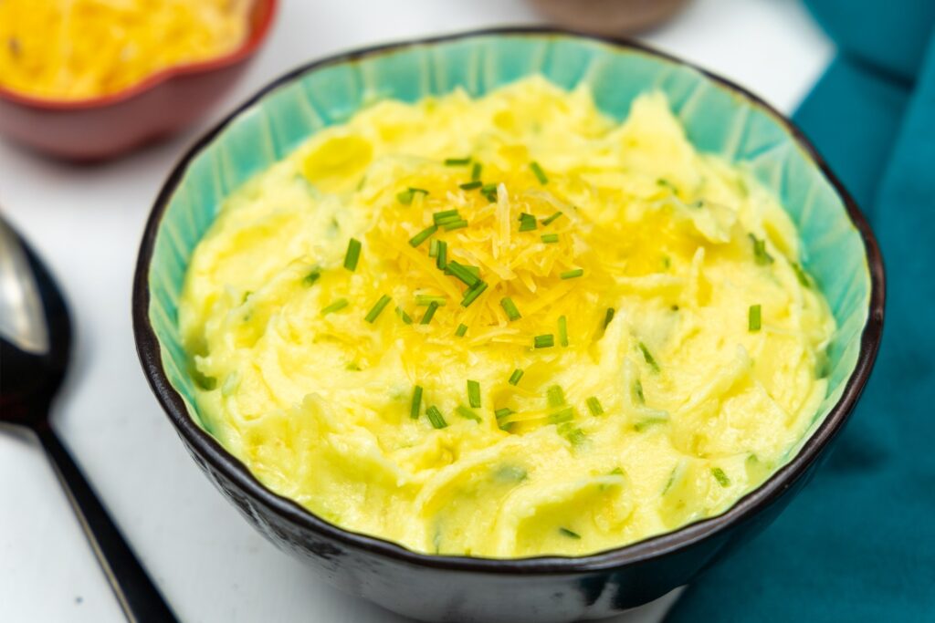 Piure cu gouda și chives