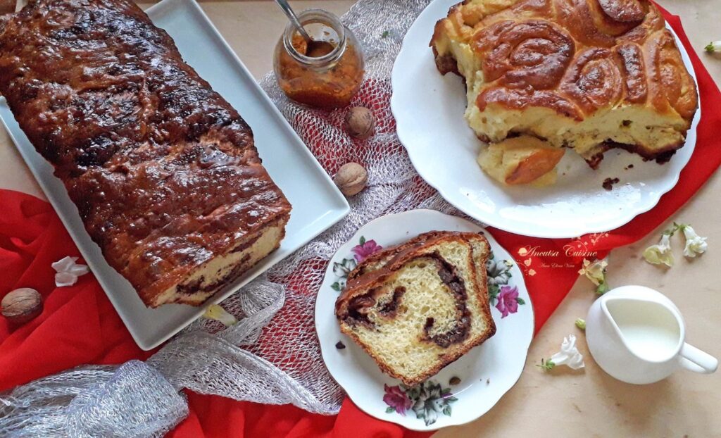 Cozonac cu unt și cozonac cu nuci și mirodenii