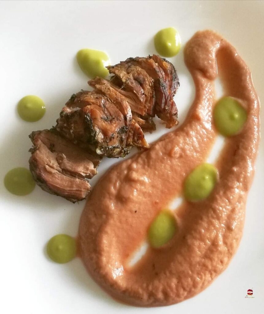 Friptură de vită cu piure de sfeclă roșie