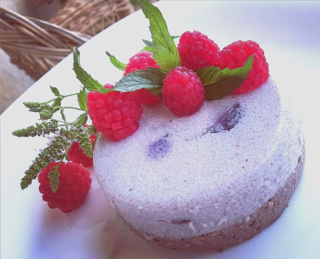 Griș cu lapte și afine