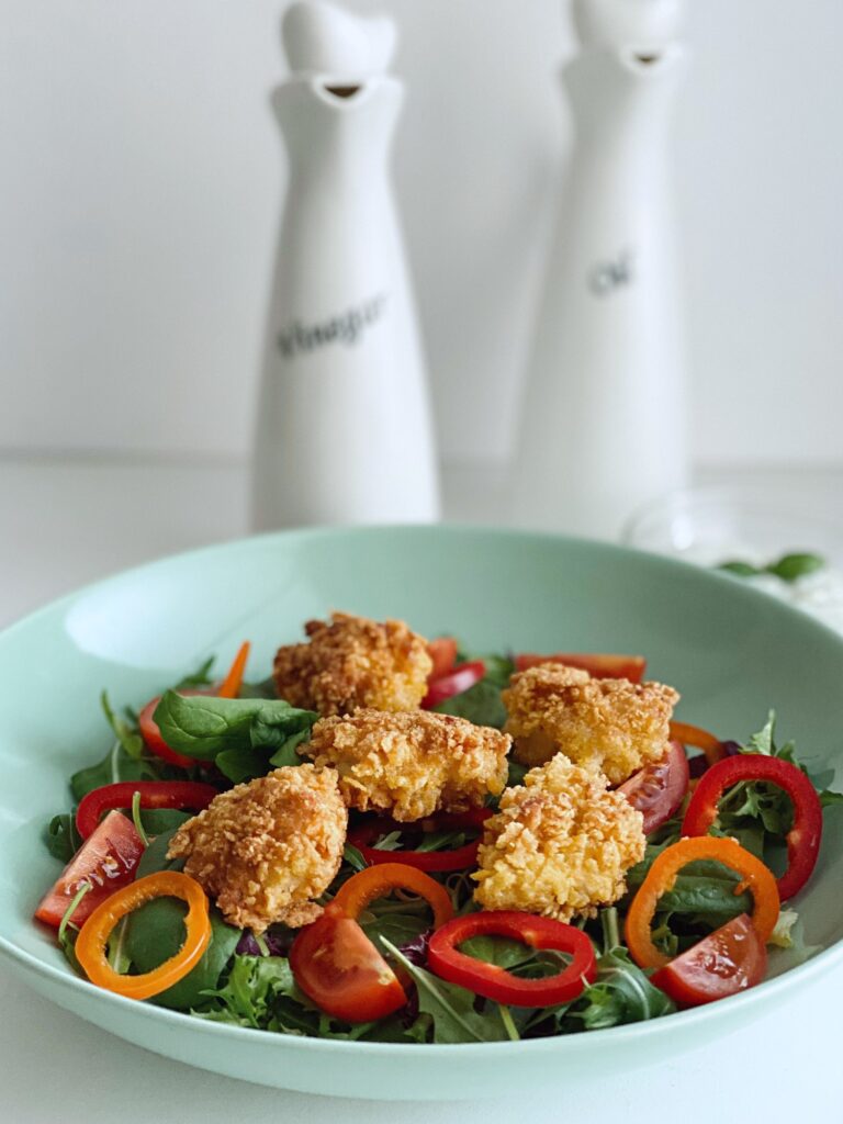 SALATA CU PUI CROCANT