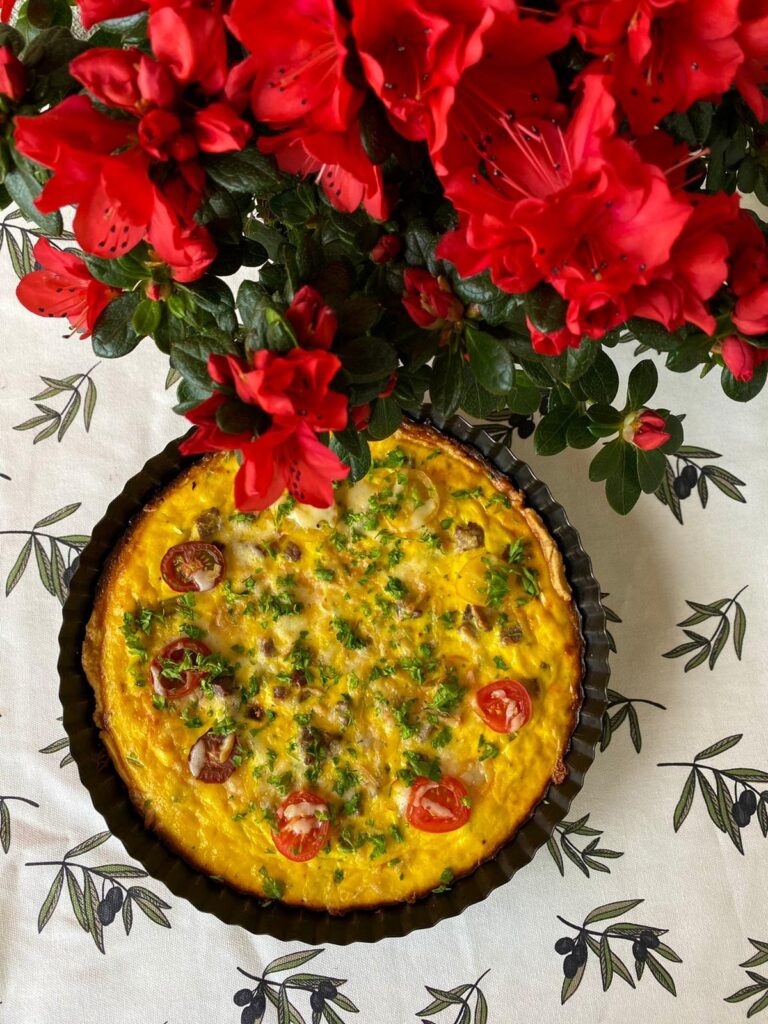 Quiche cu bacon si ceapa verde