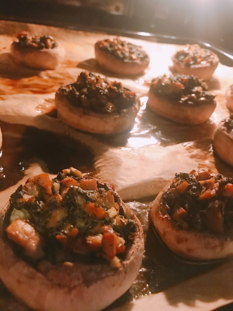 Ciuperci umplute la cuptor