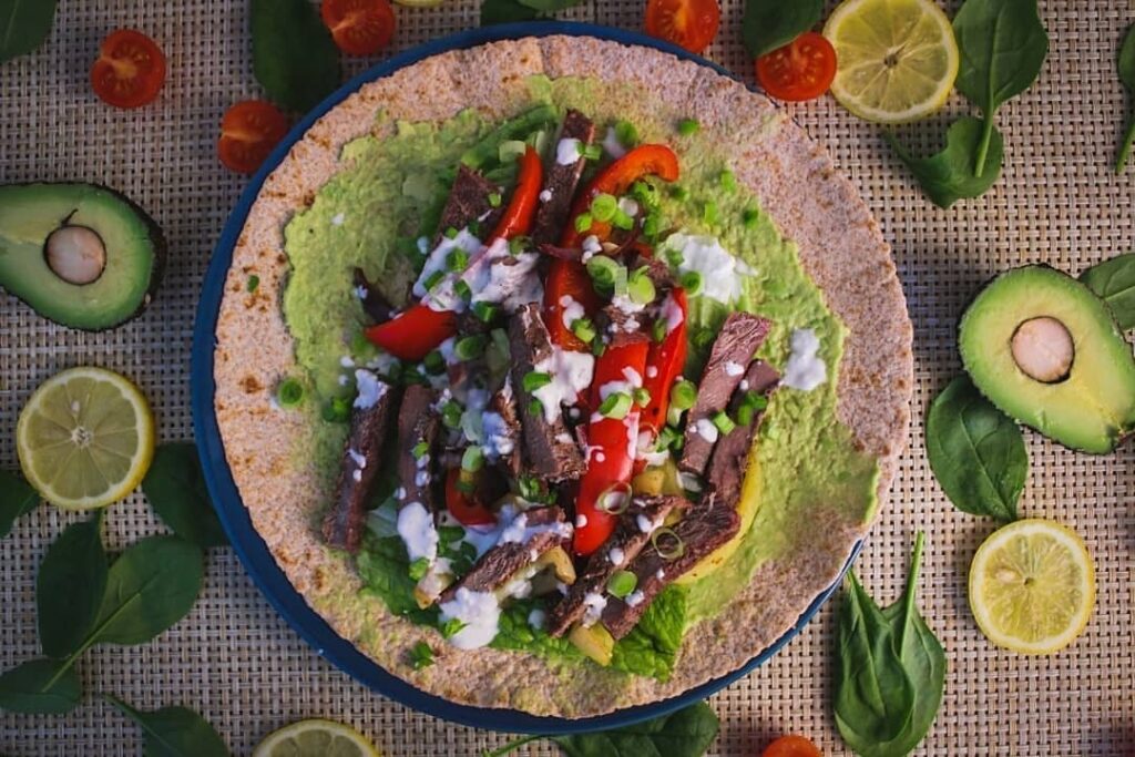 Wrap cu carne de vită și legume