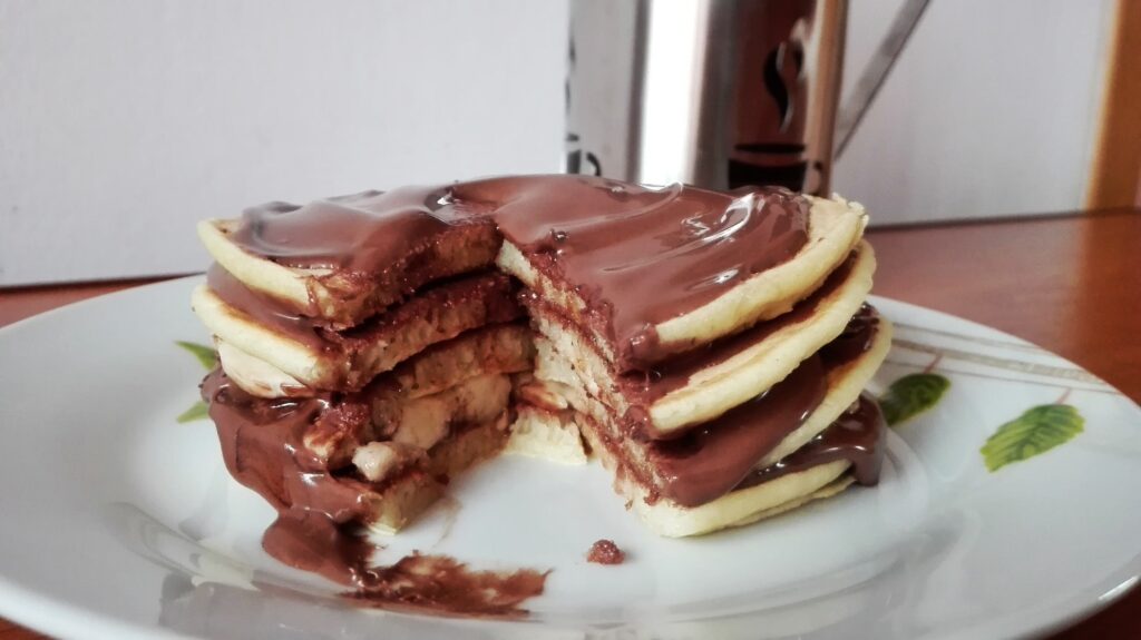 Pancakes cu banane si nutella