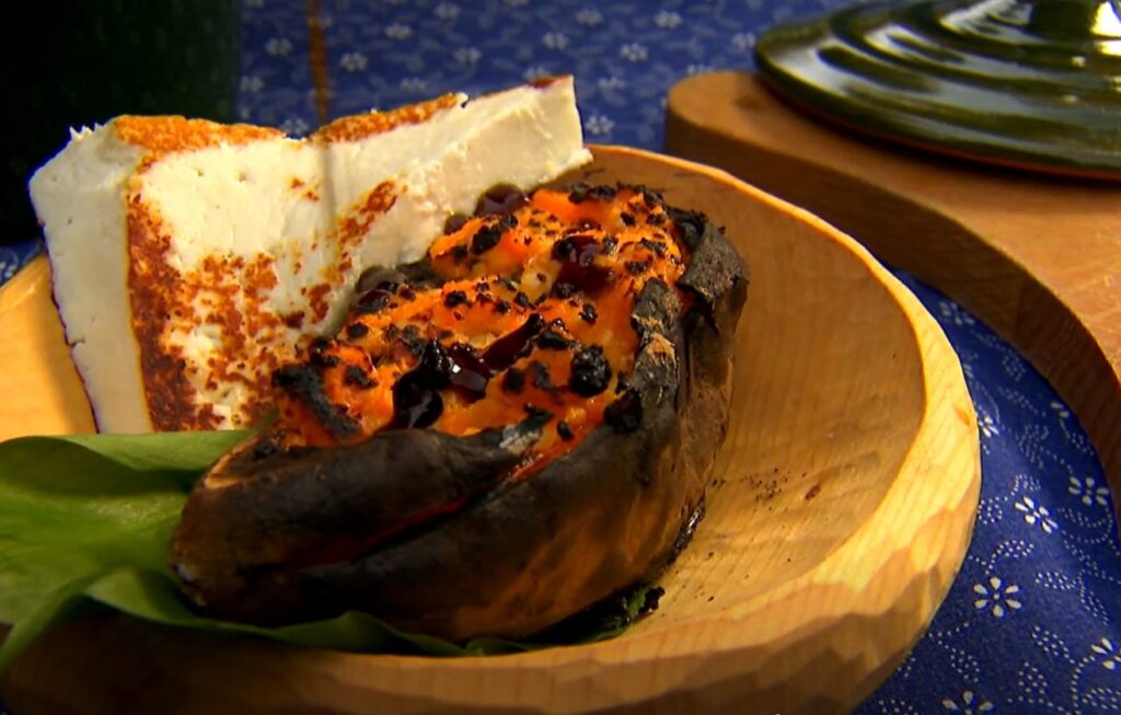 Cartof dulce umplut cu leurda si branza de capra la grill