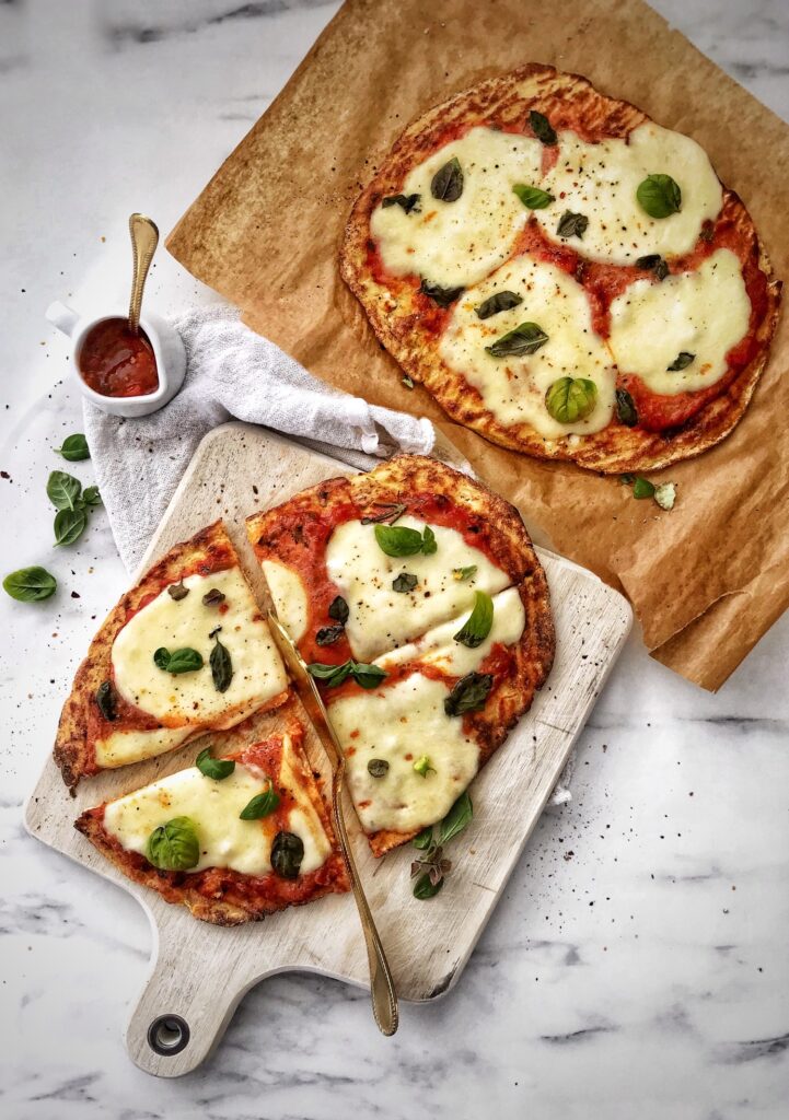 Pizza cu crusta de conopida