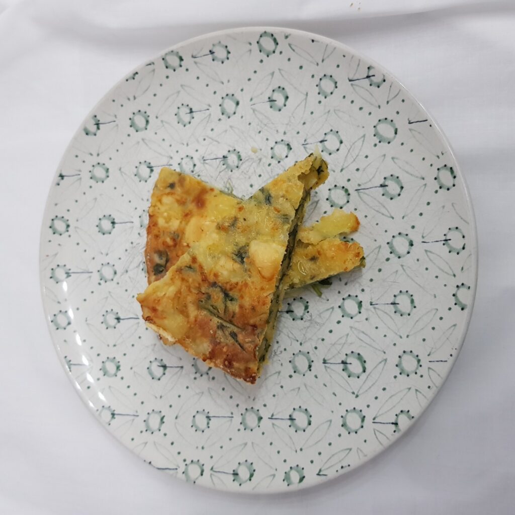 Tartă aperitiv cu spanac și brânză