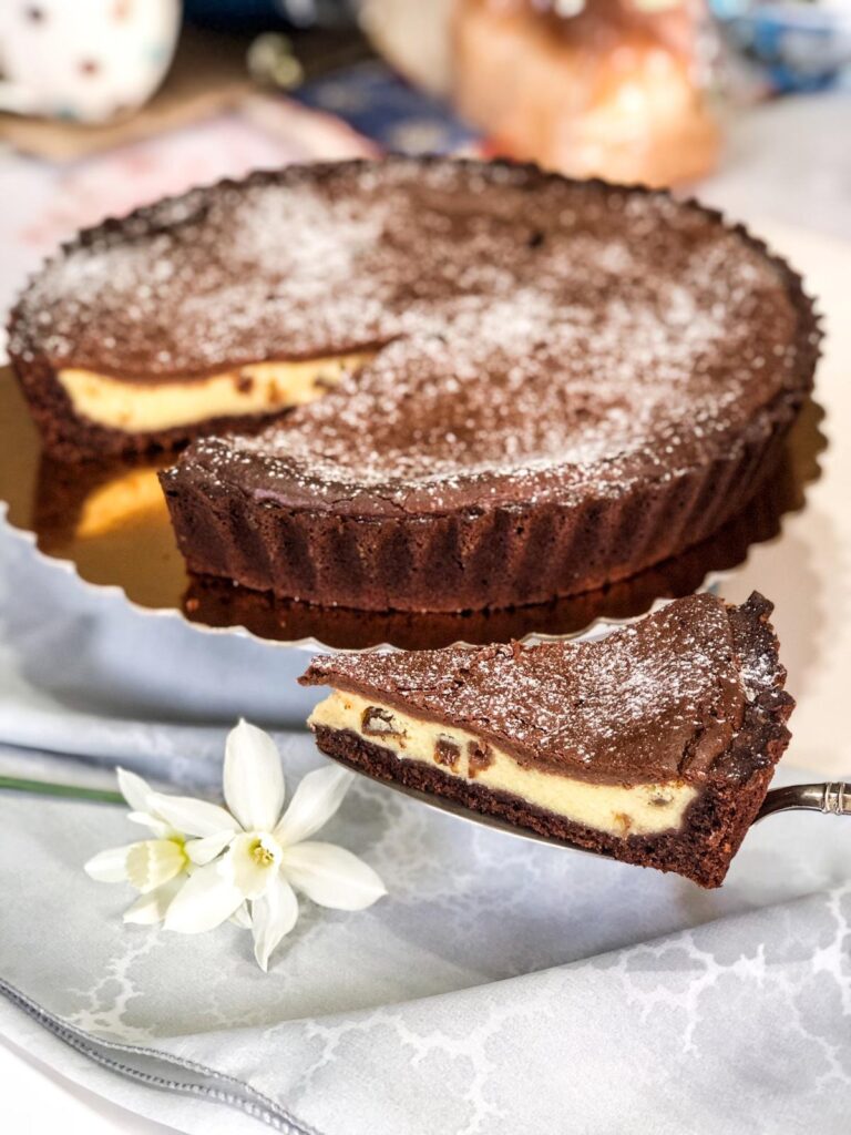 Pască cu stafide și ciocolată