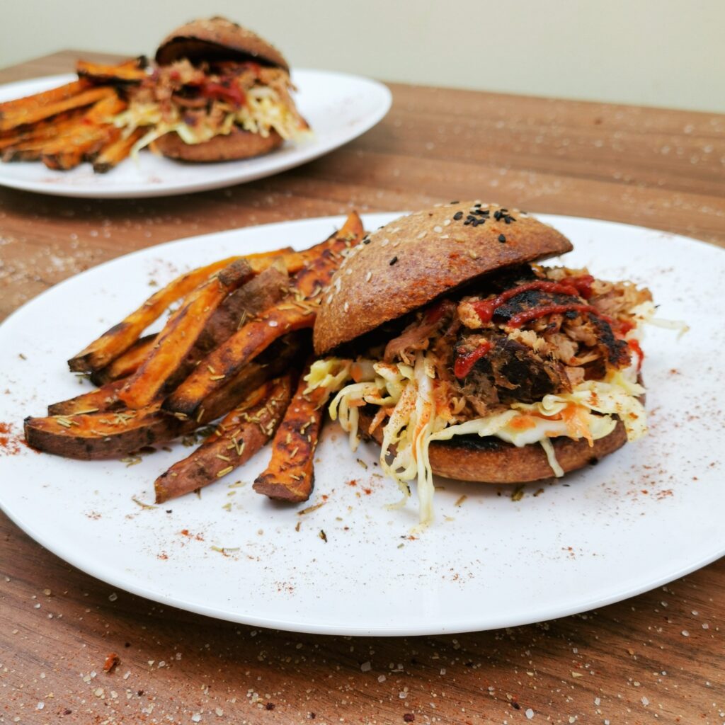 Pulled pork sandwich