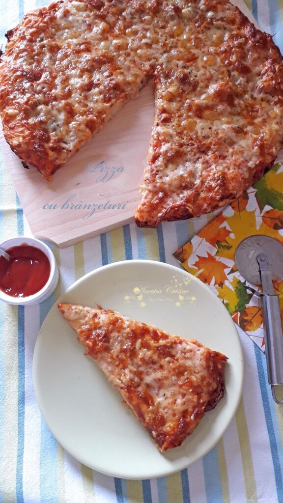 Pizza cu brânzeturi