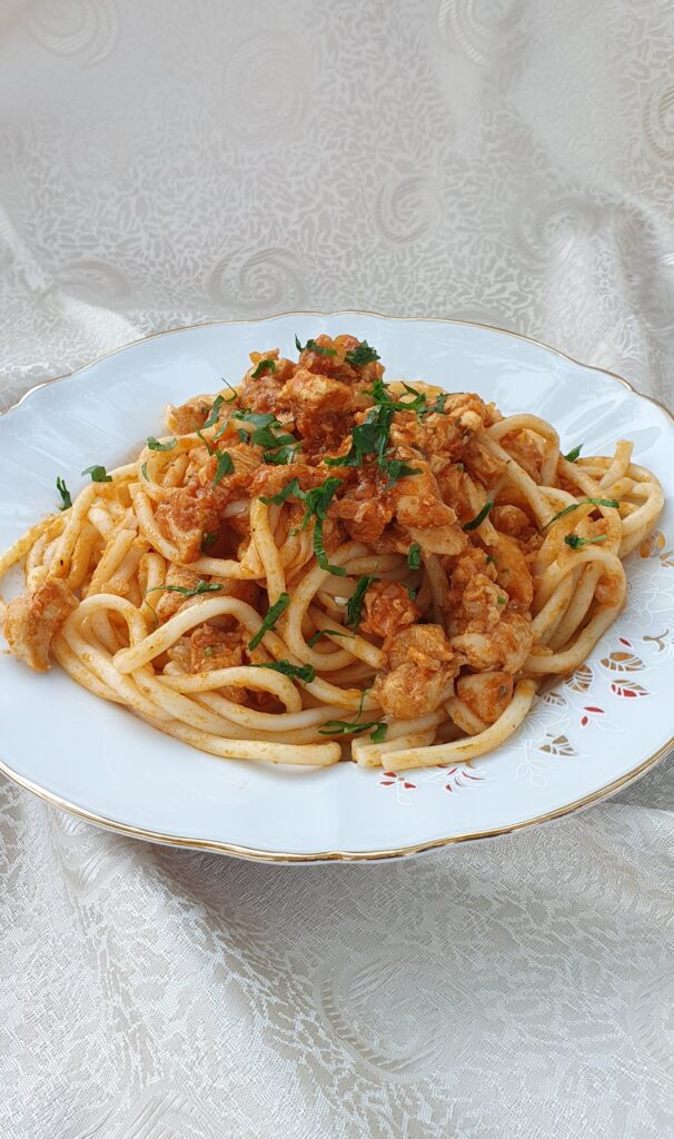 Paste cu piept de pui