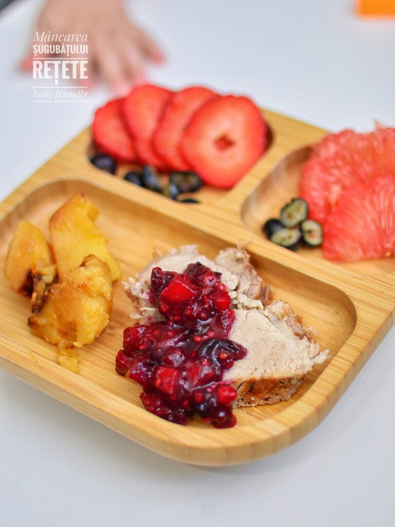 Mușchiuleț de porc cu cartofi (la multicooker Oursson 5005) și sos de fructe