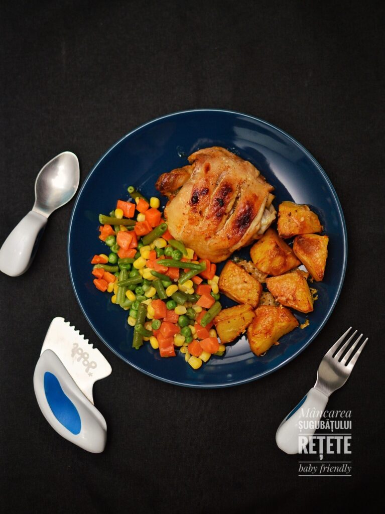 Pui cu unt, portocală și usturoi și cartofi cu parmezan