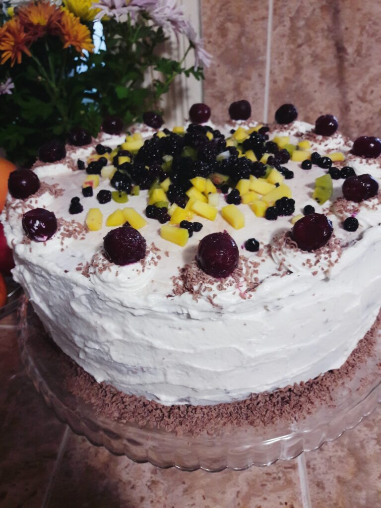 Tort cu fructe