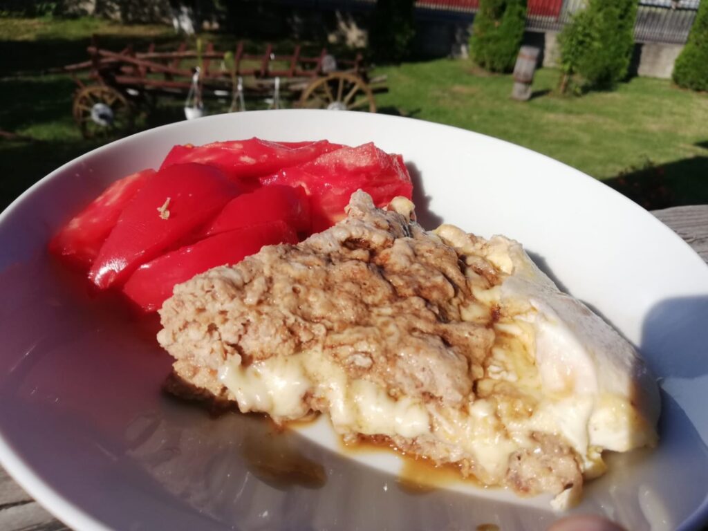 Cheesy pork One Pot brunch