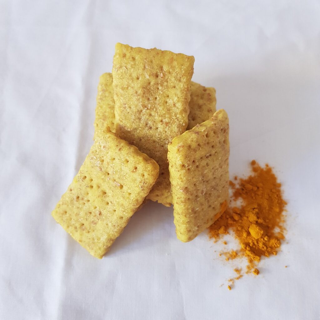Crackers cu maia și turmeric